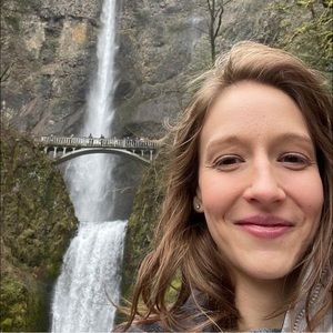 Meet your Posher, Anna